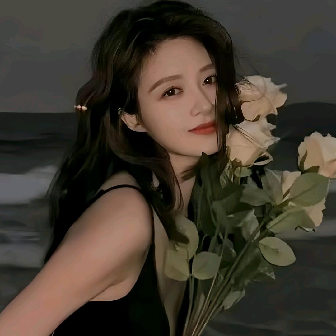 是乐莹呀（穿搭日更版）