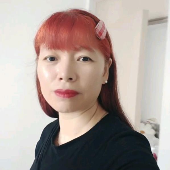 玫瑰，鲜花回关，墨镜聊天