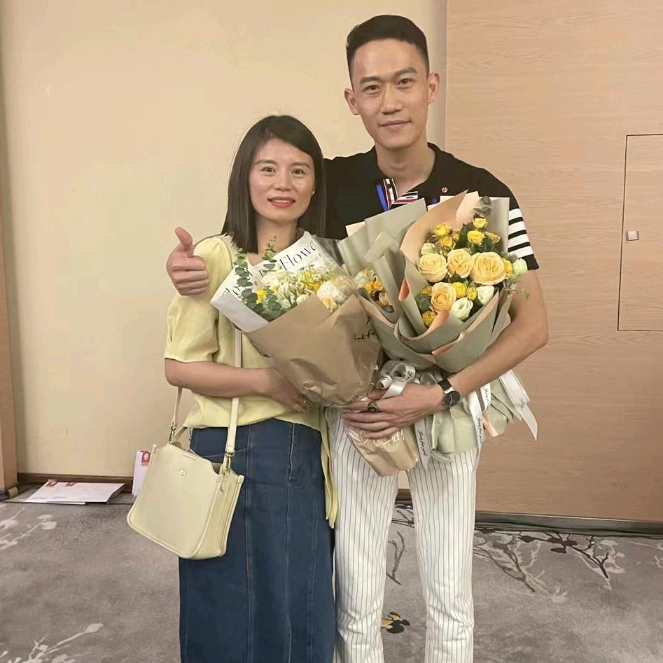 暴兔侠夫妇