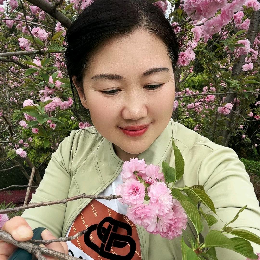 谢吖吖