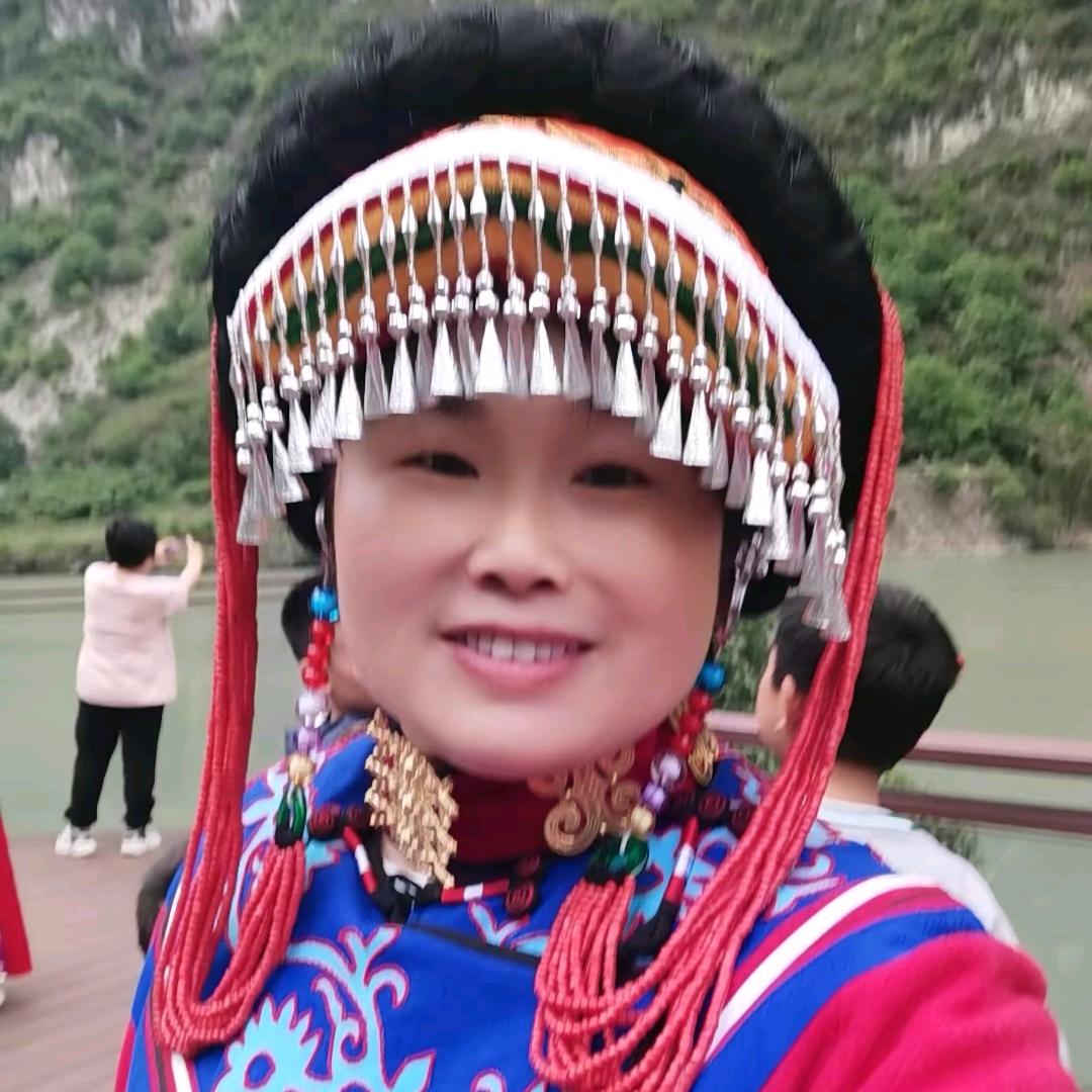 李燕尔