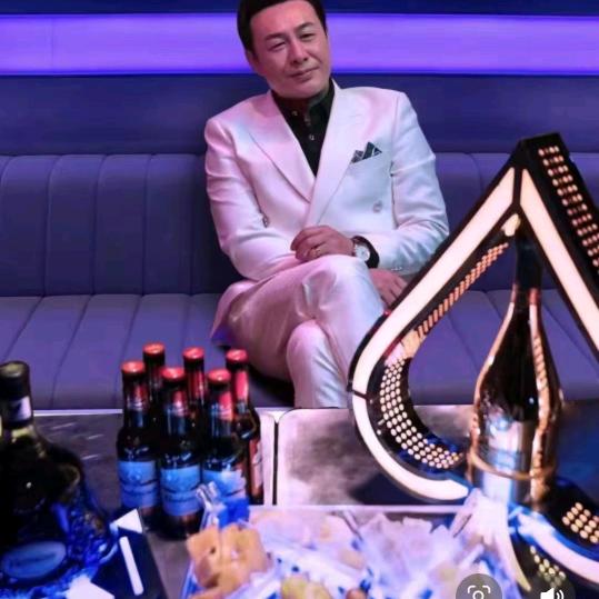 嗨嗨嗨