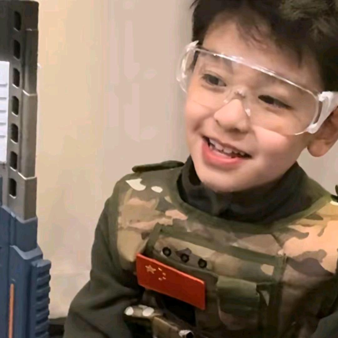 百变小王
