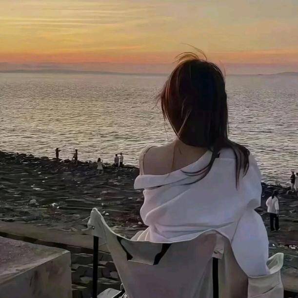 爱在黄昏日落🌵