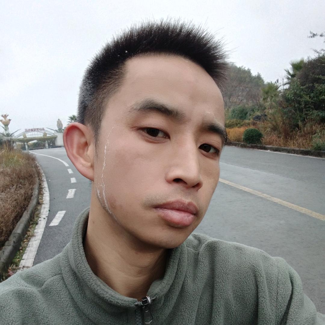 热爱运动的小郑