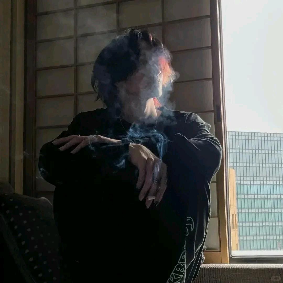 蟑螂恶霸./