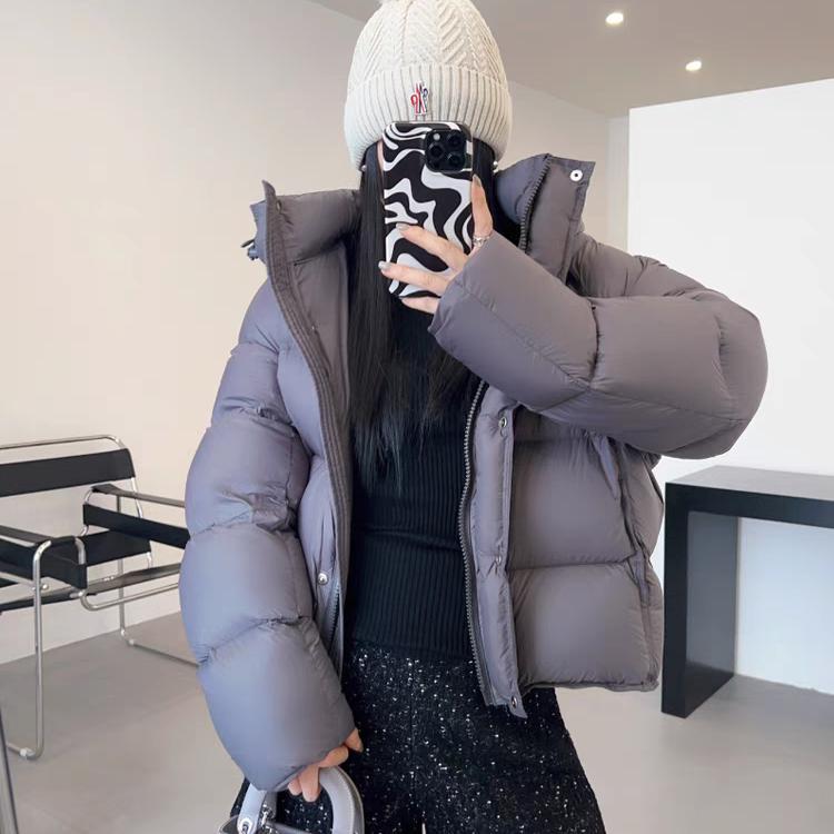 煌佳服饰（羽绒服源头工厂店）
