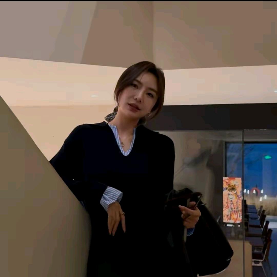 余欢欢YHH~衣品穿搭