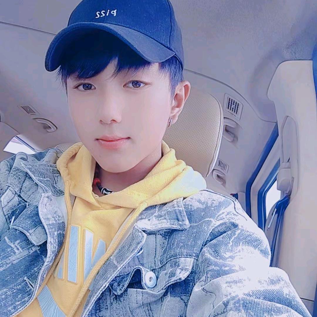 (♡ ὅ 爱是你给的♡)