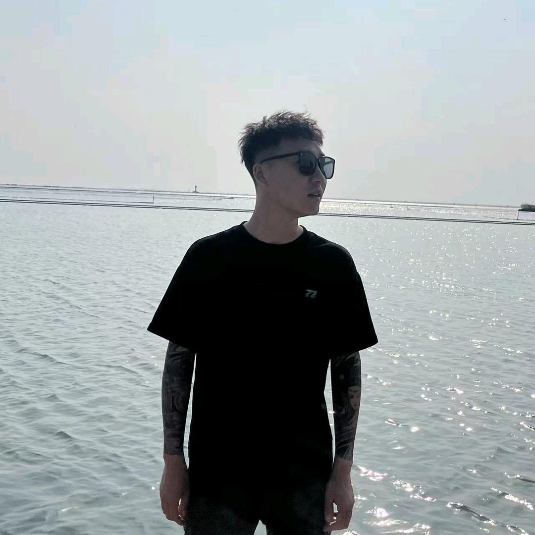 叫哥哥丿