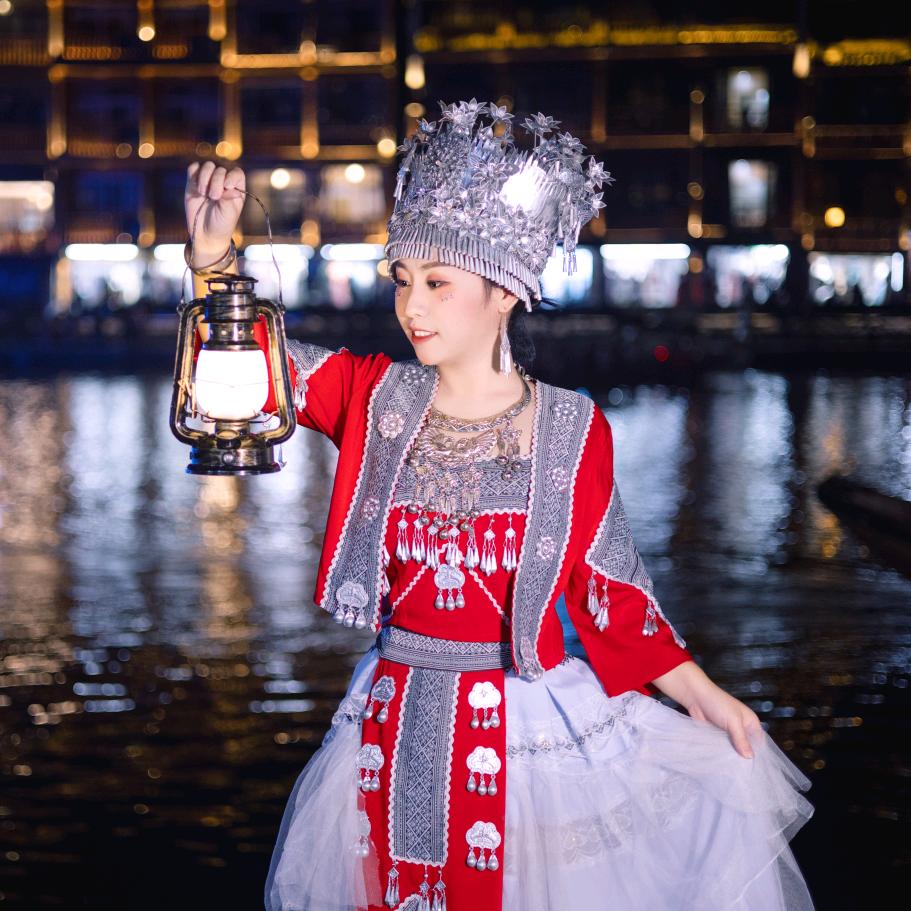 阿缨在农村
