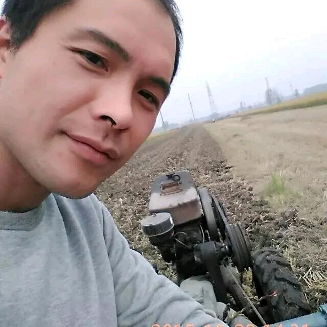 淮南市凤台县闫飞广告经营部