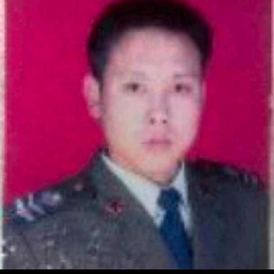 默默无名