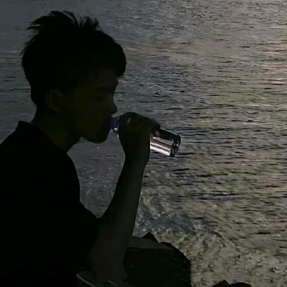 清٠𝓔𝓲𝓽𝓱𝓪