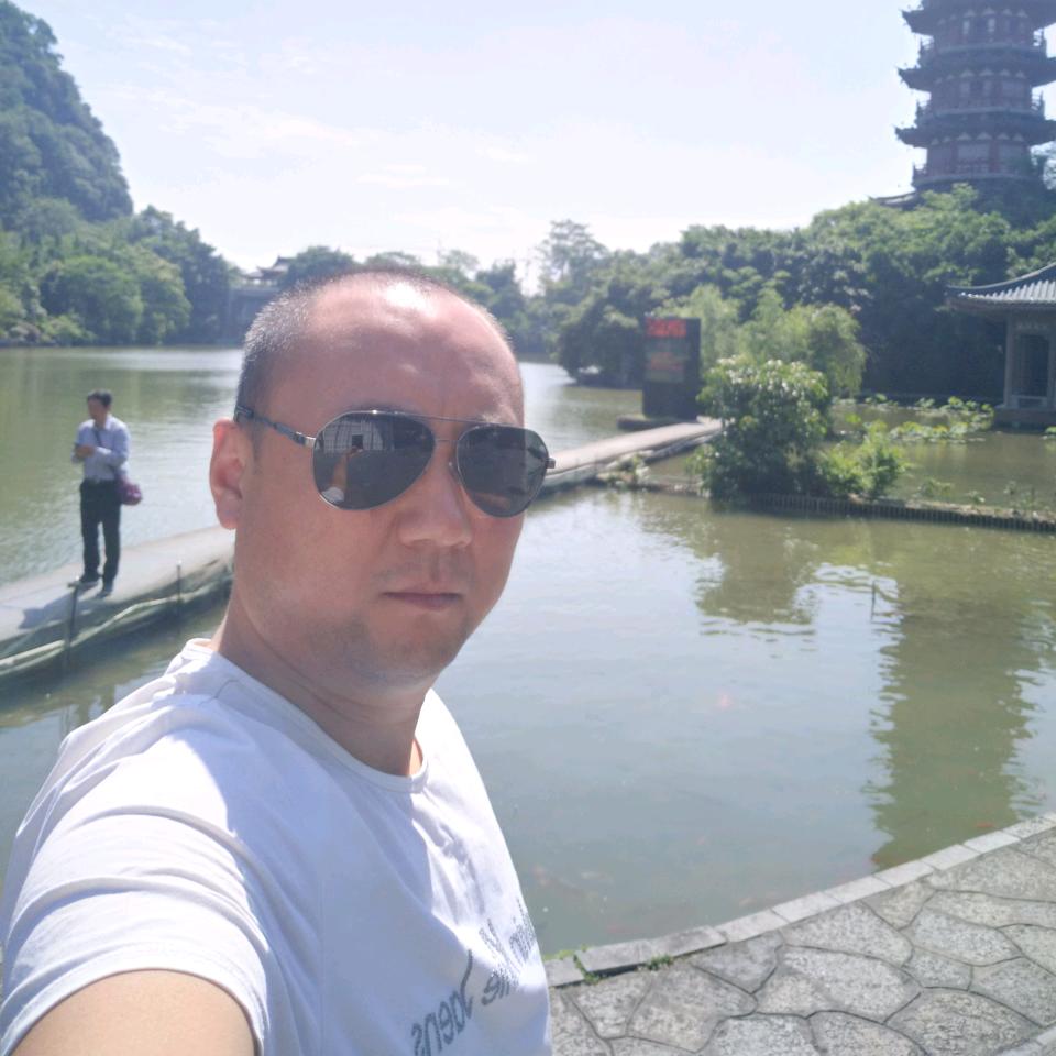 东原三哥