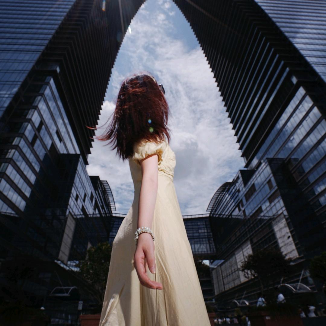 梦霞甄选精品店