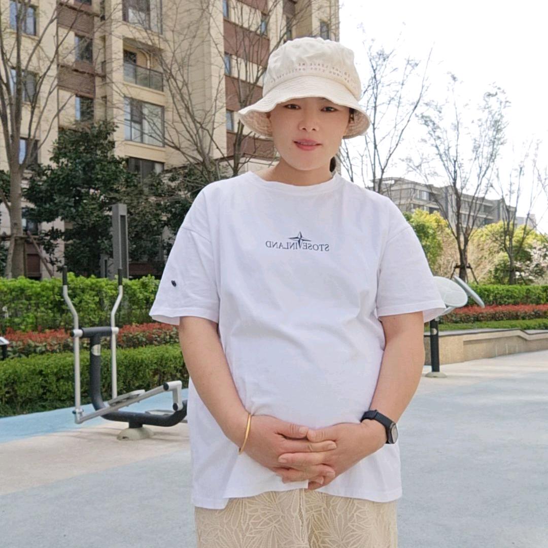 三胎孕妇“灵姐”