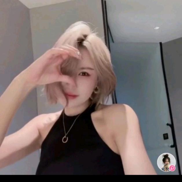 佳佳💫
