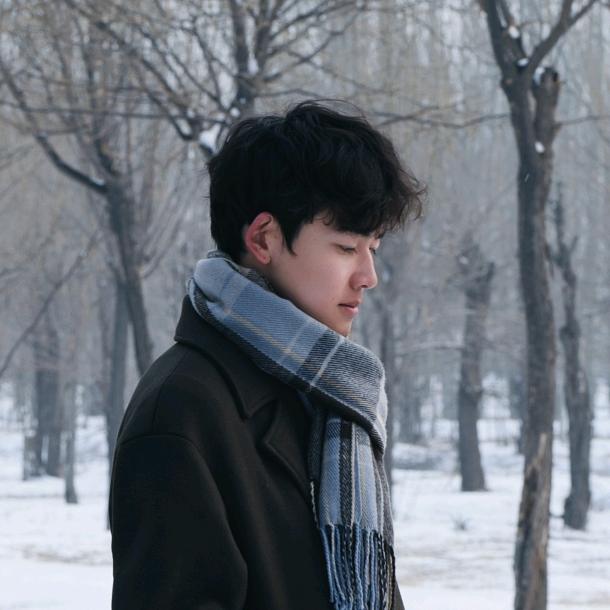以何📷