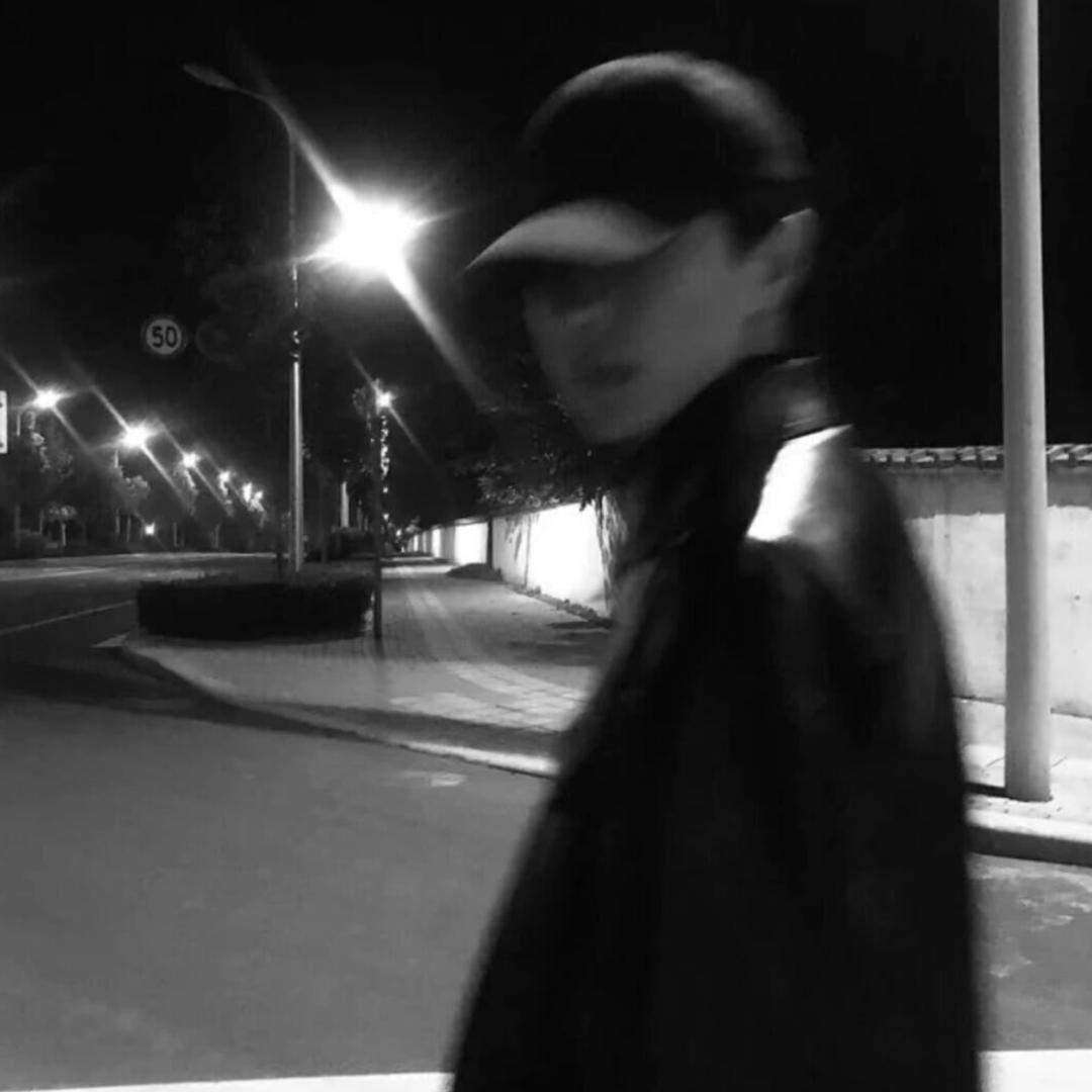 那个谁