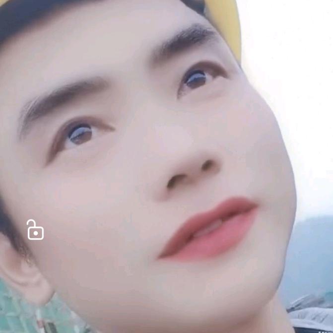 认真的人改变自己，坚持的人改变了命运