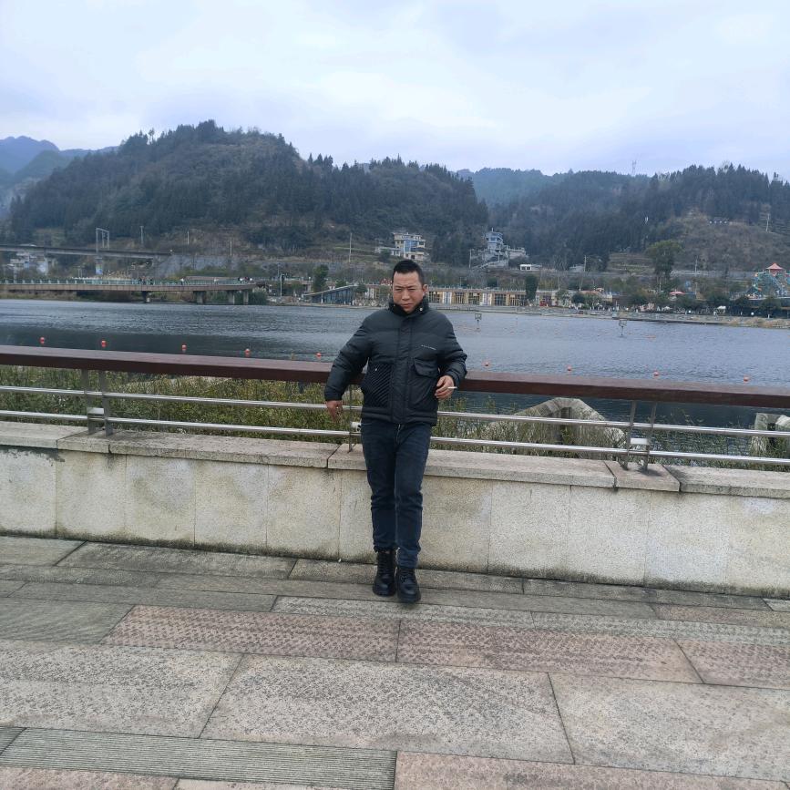 想起往事心好痛