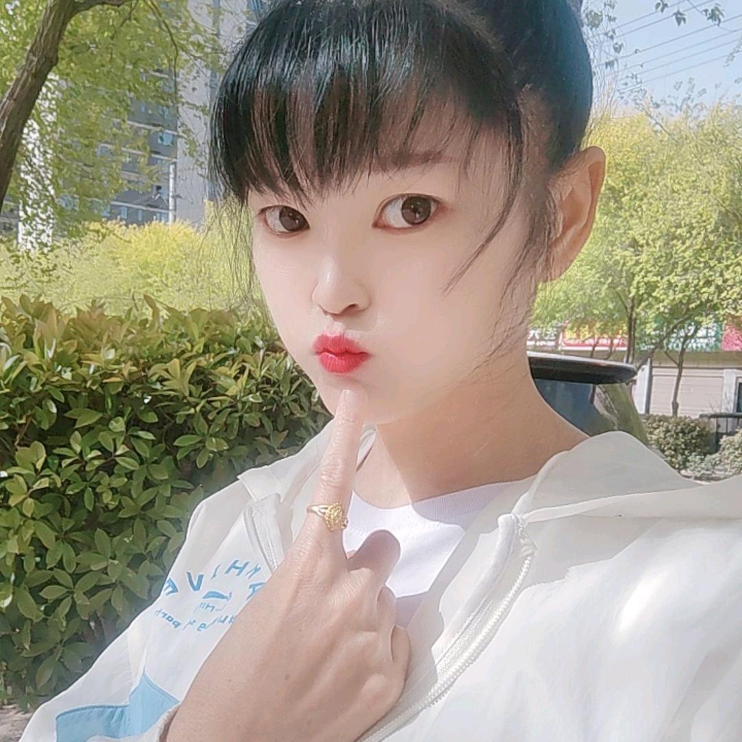 爱笑的女孩