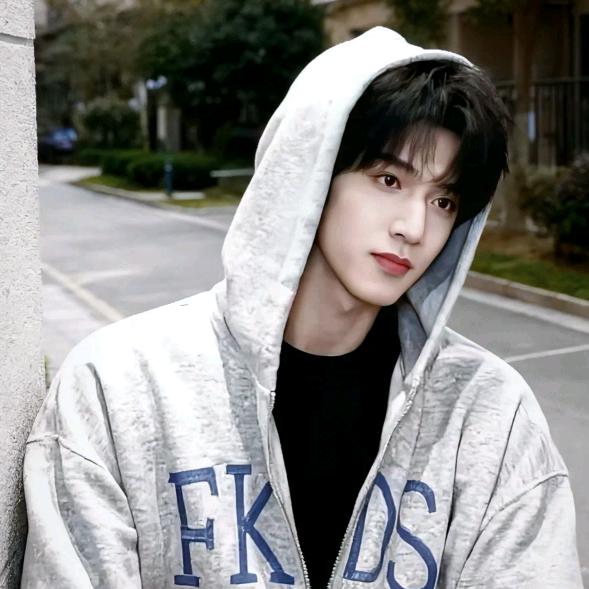 TOP登陆少年组合朱志鑫