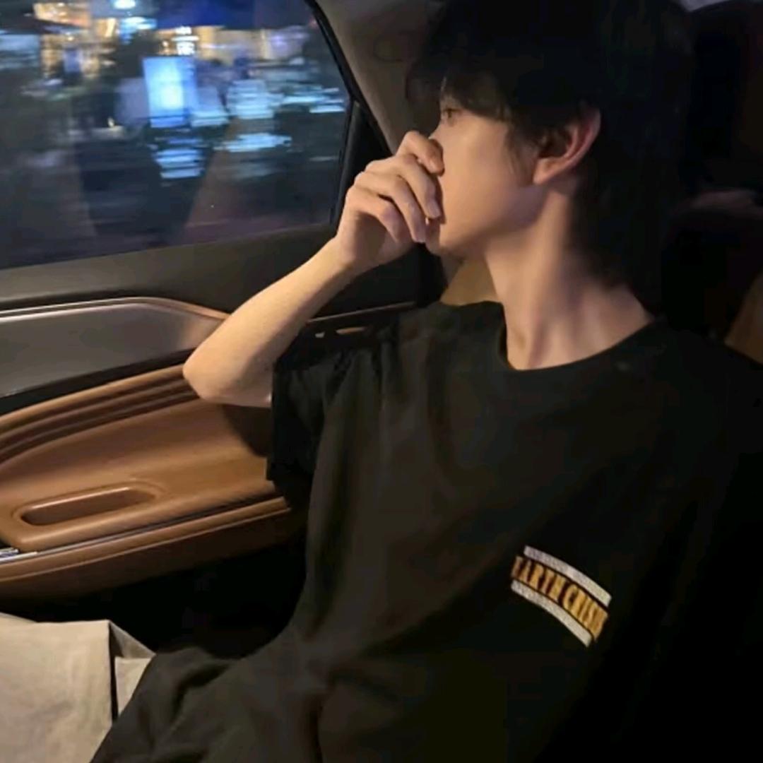 𝙇𝙪𝙘𝙠𝙮.