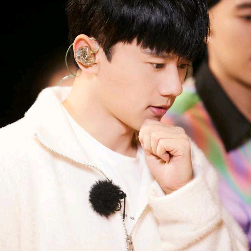 古娜拉黑暗之神