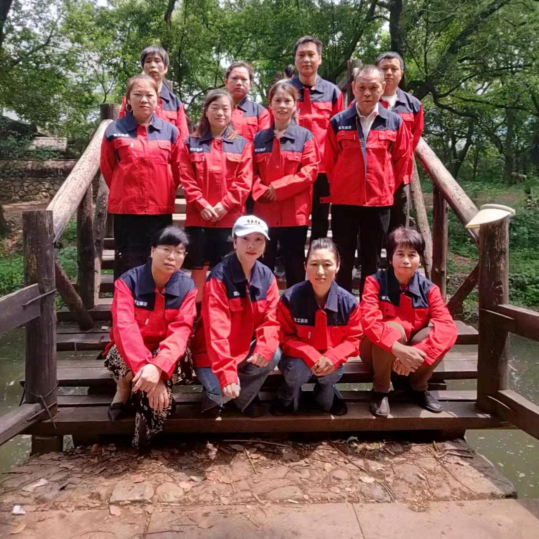 门上单杠这家人