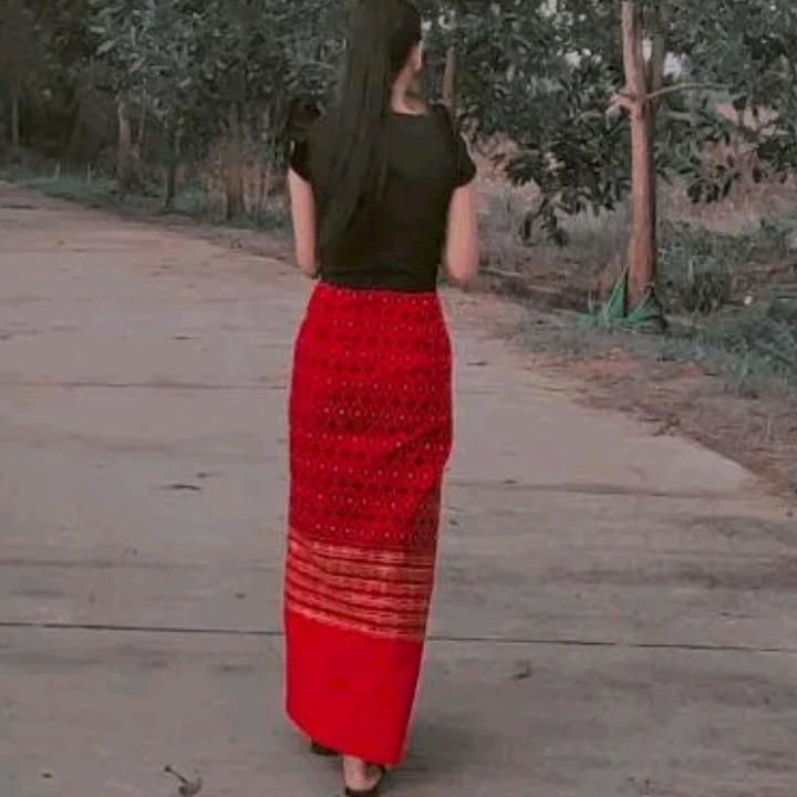 ကရင်မလေးကိုချစ်ကြည်.