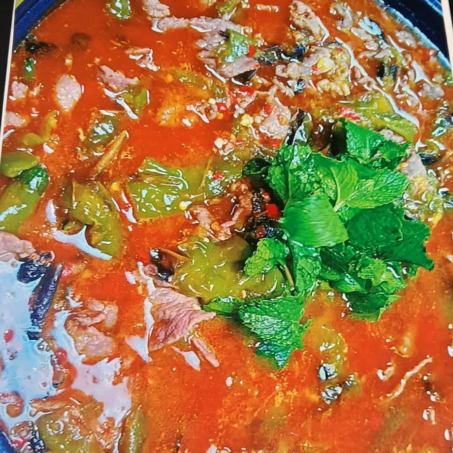 黔香味烧椒牛肉火锅(彝良店)