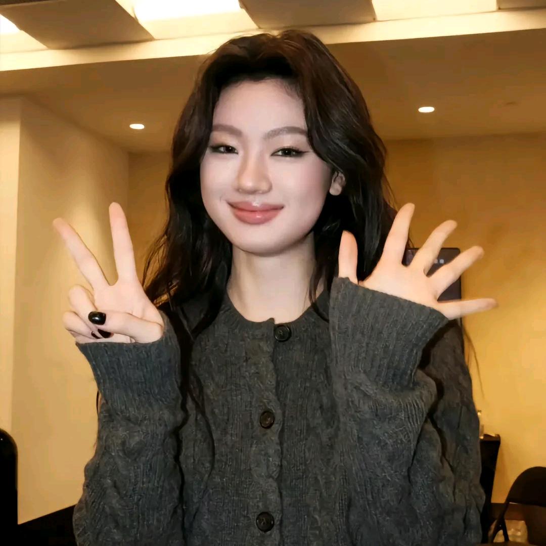 鹿露有依