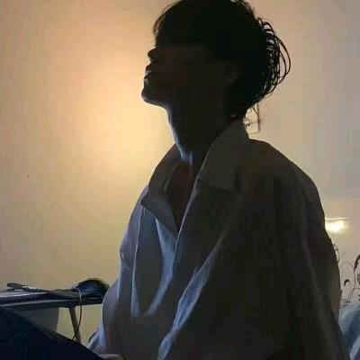 艾伦.