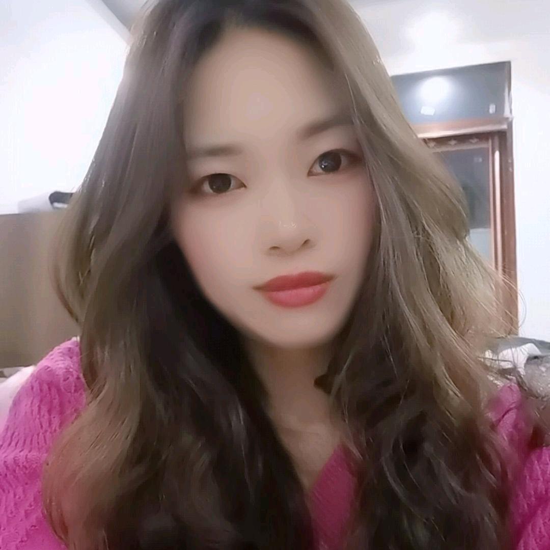 冰海✨恋雨🍭（童话小镇小白狮鼓舞队）