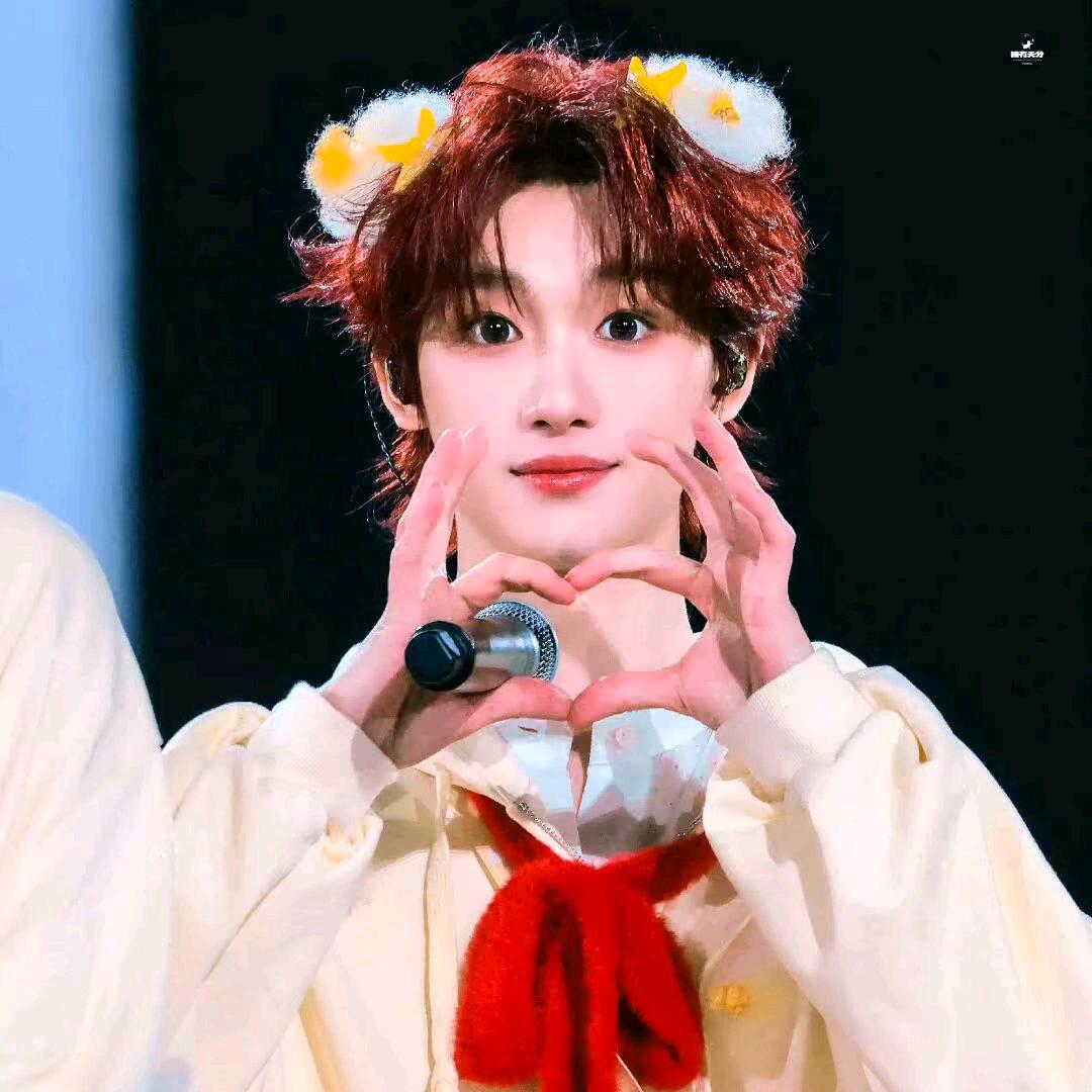 .̶♡̶眼̶里̶有̶鑫