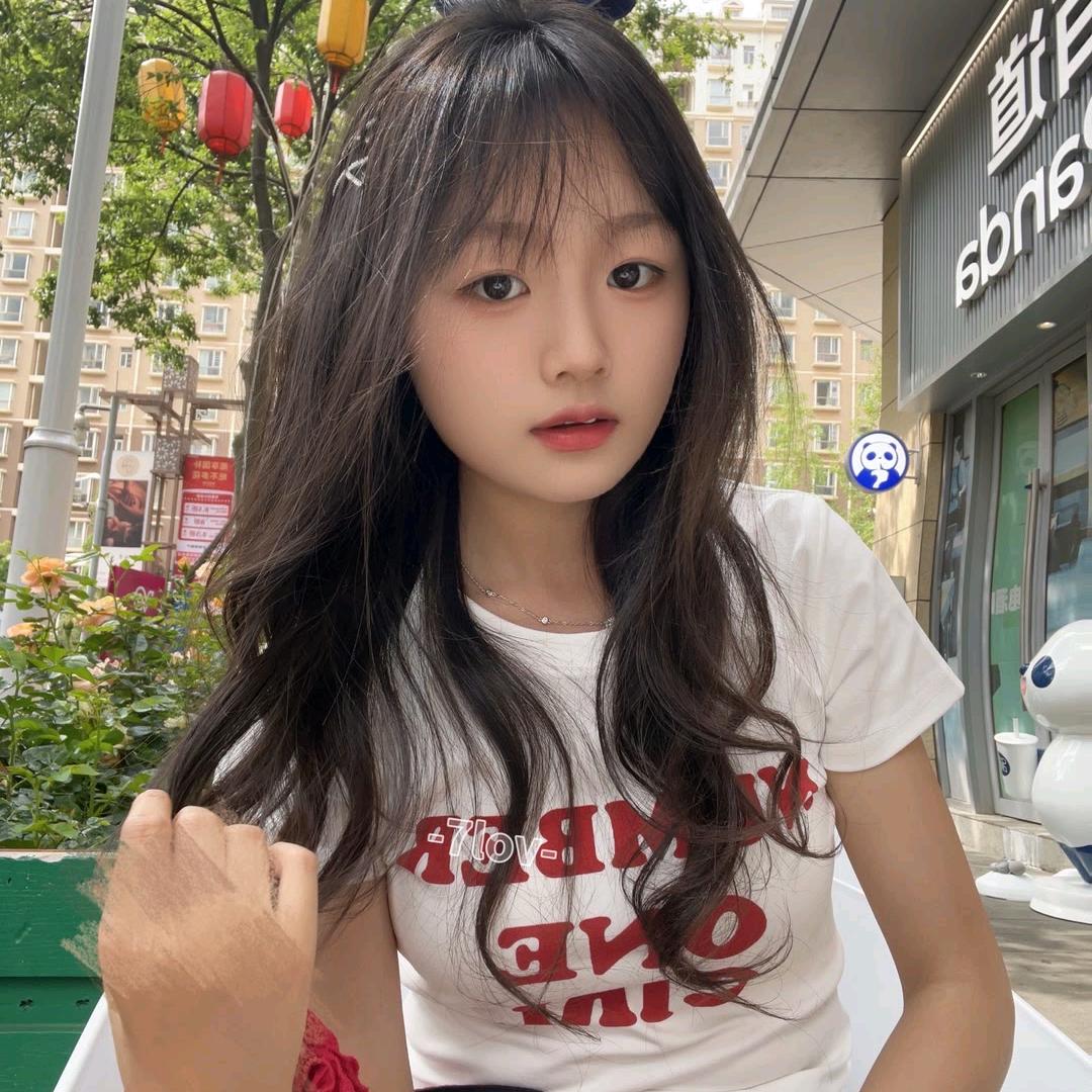 小梦很乖