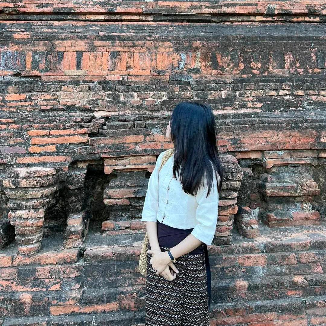 🖤အိတုံ Ei Tone👤