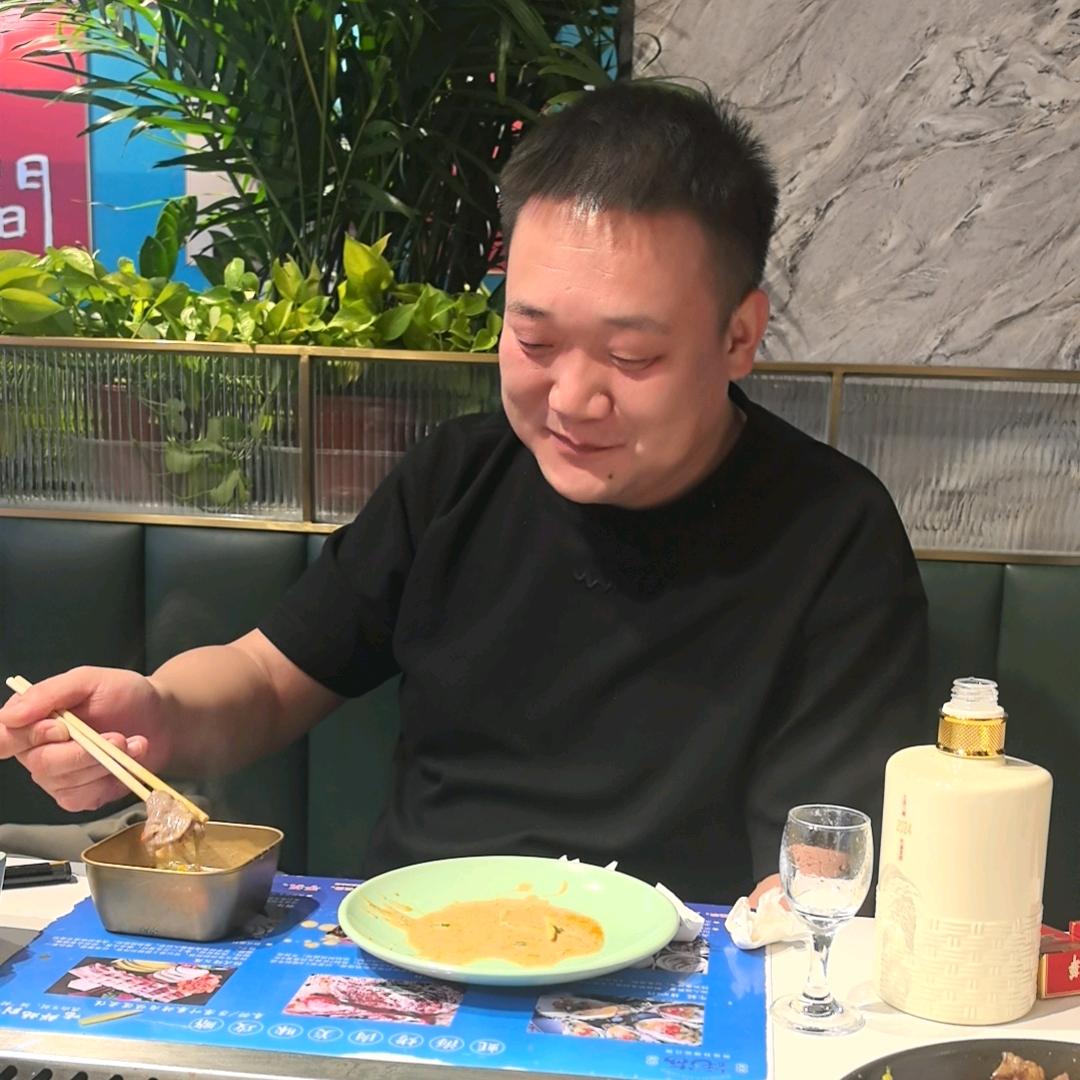 慧中文艺坊老黑书画院