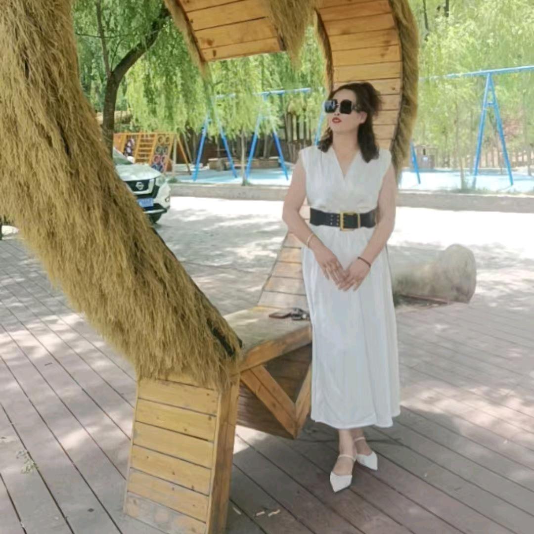 爱笑的小花（谢绝连👍）
