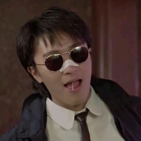 孤独📽️