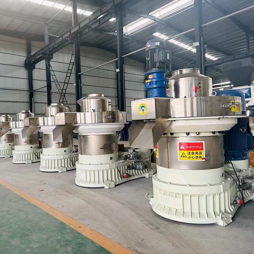 郑州宇冠木材破碎机粉碎机生物质颗粒机