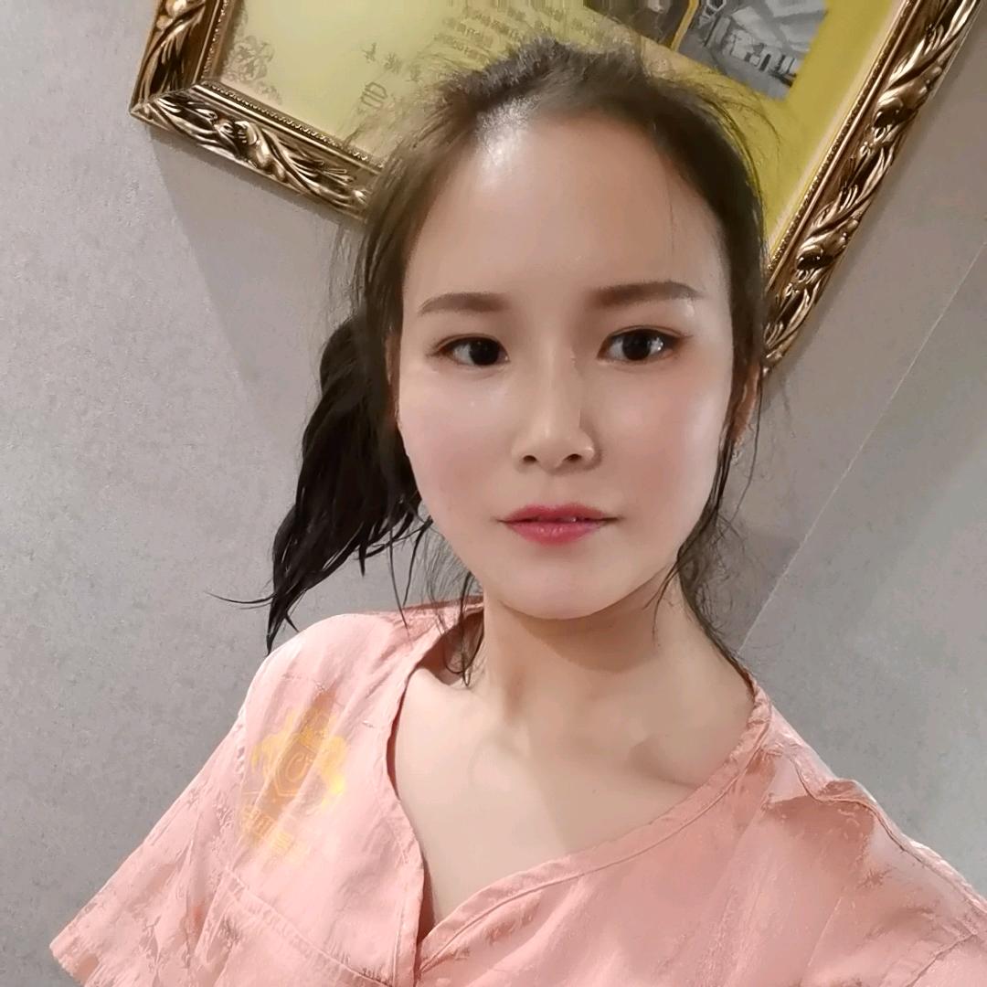 是小陈吖🙊