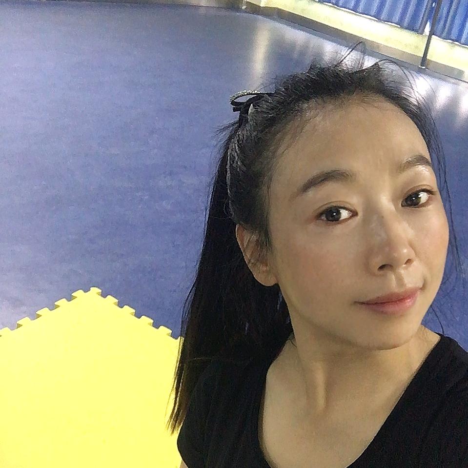 是梅子老师放假了啊  ོ ღ