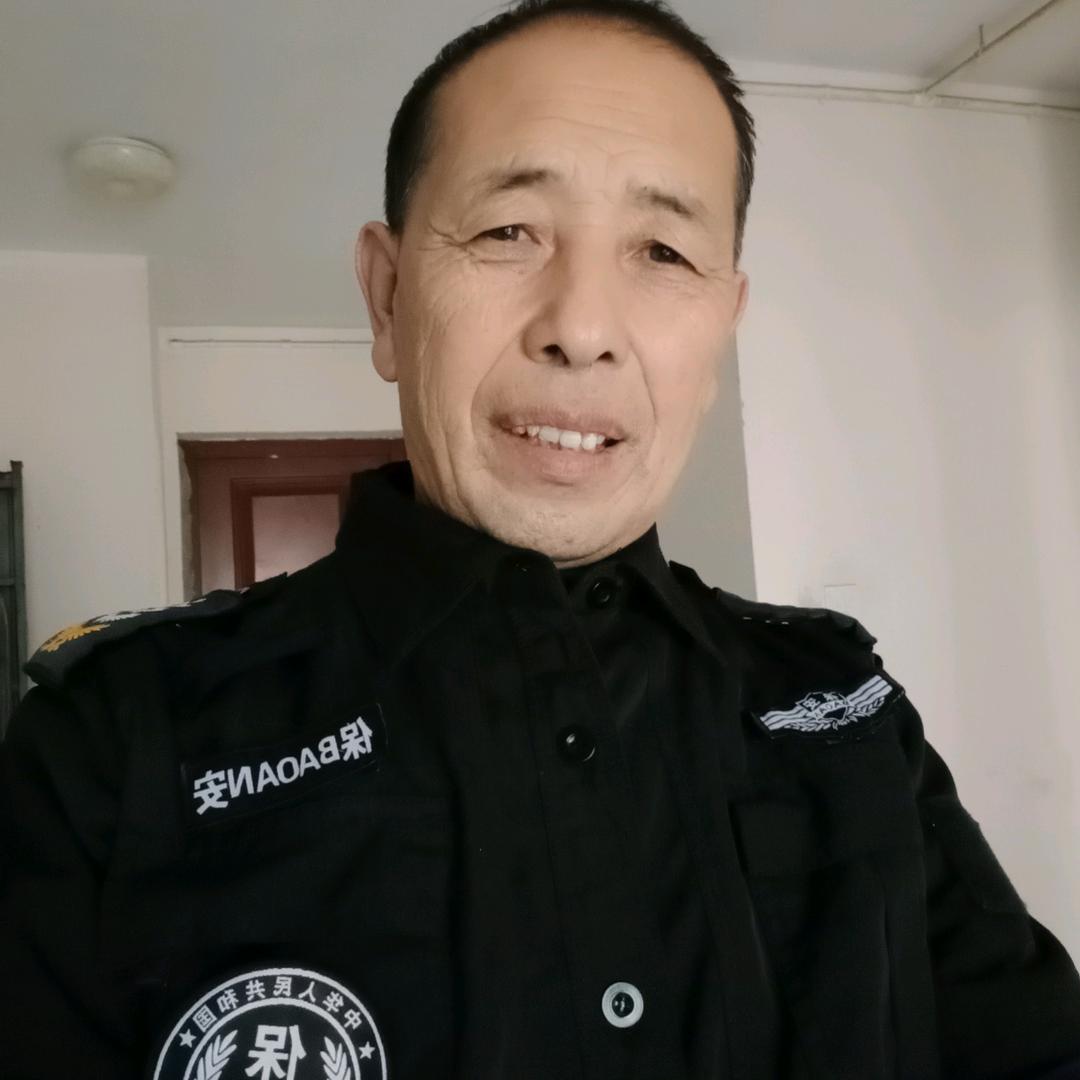 丰哥(，爱分享)