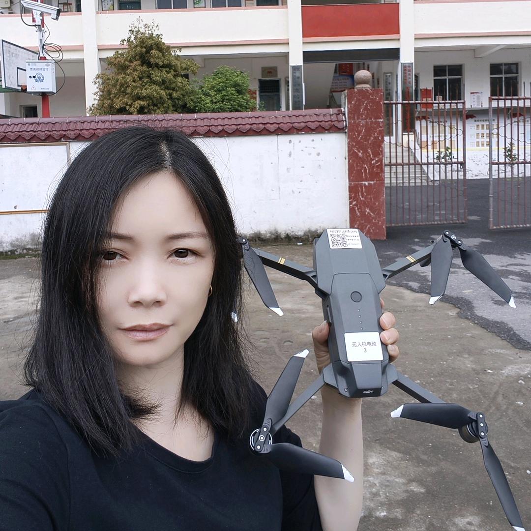 女飞手阿花