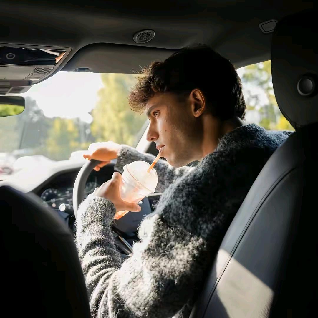 XM.