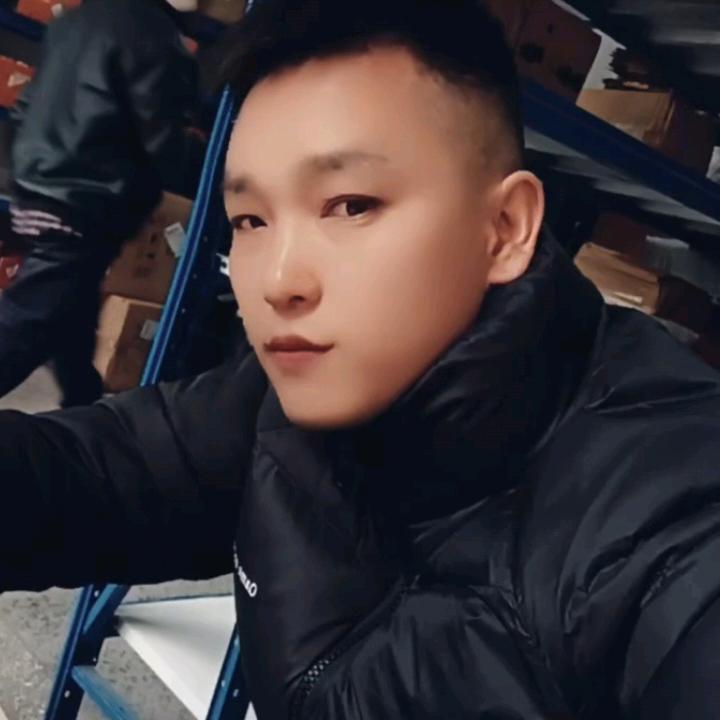 张先生，，，