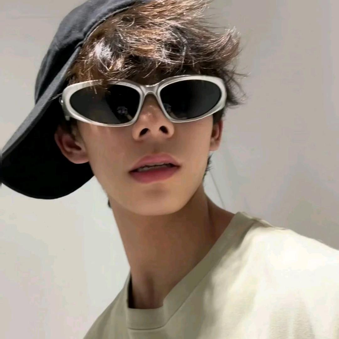小狗碎冰冰
